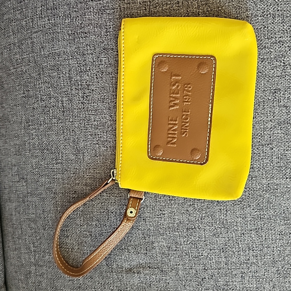 Nine West wristlet